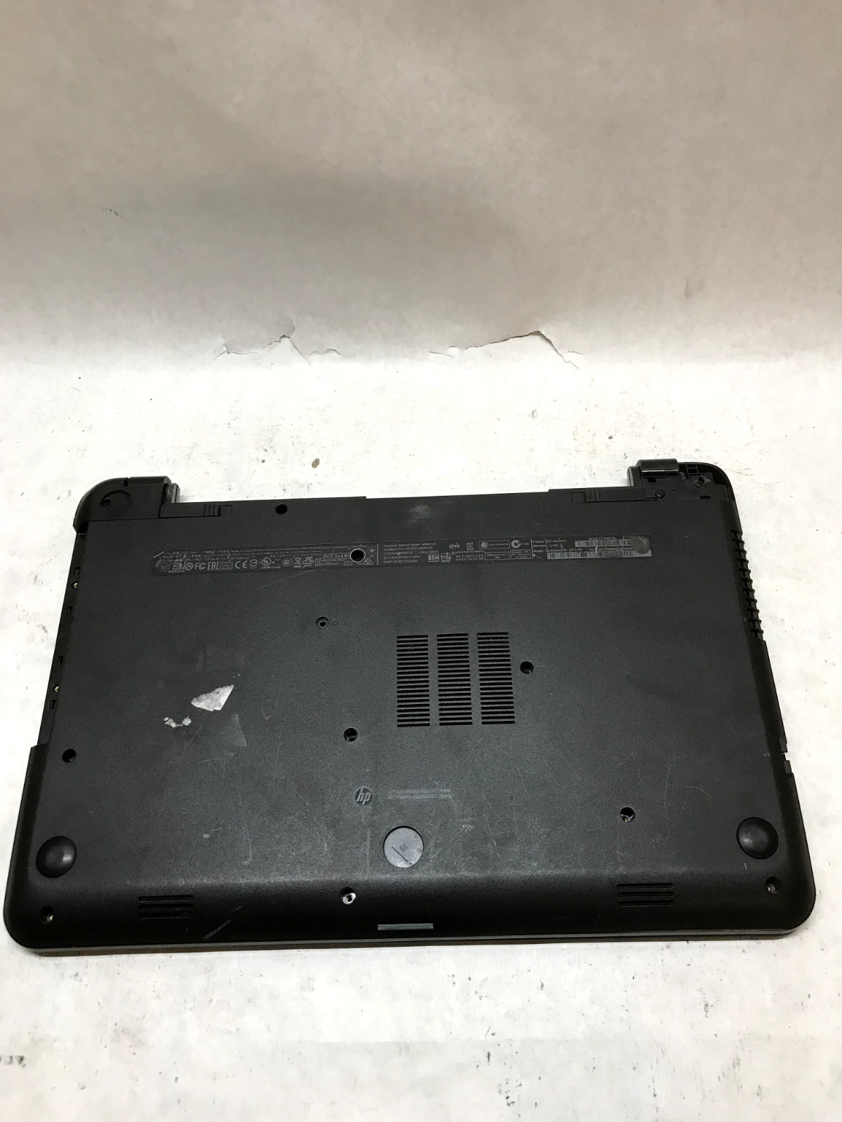 HP 15-r029wm 15″ Laptop Intel Pentium NO RAM NO HDD/OS POWER DEAD For Parts –DW