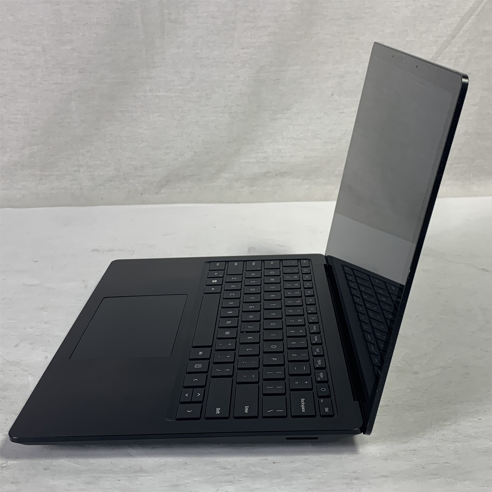 Microsoft Surface Laptop 5 1951 13.5″ i5-1245U 1.6GHz 16GB 256GB NVMe SSD -Win11