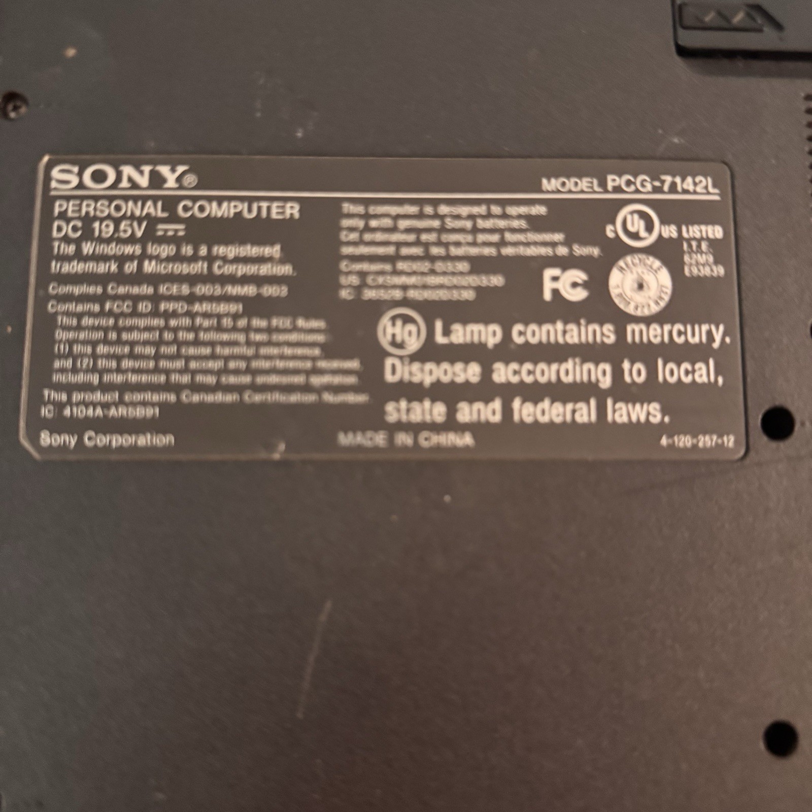 Sony VAIO PCG-7184L 15.6″ Laptop W/ Charger For Parts & Repair
