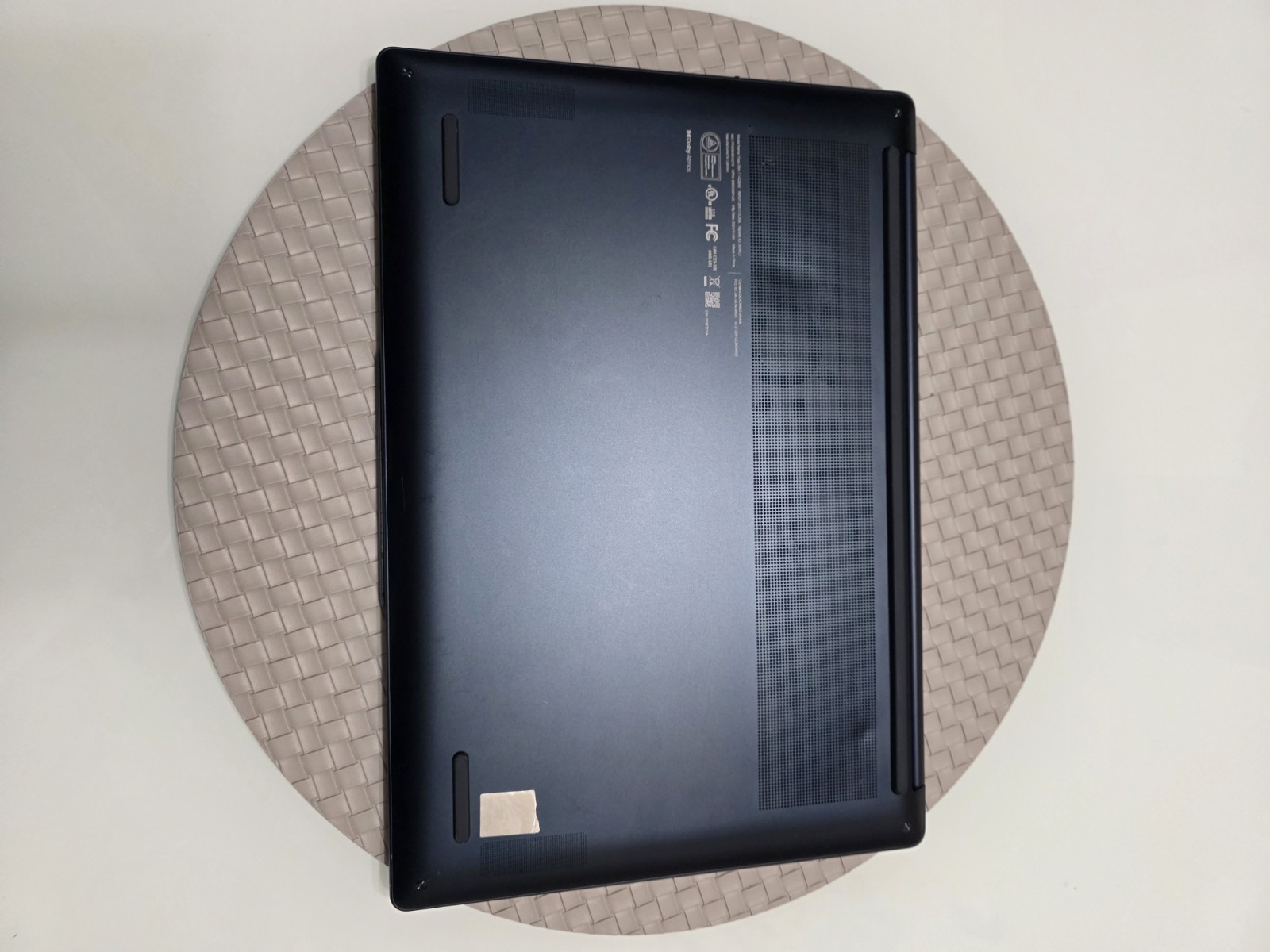 Lenovo Yoga Slim 7x 14.5″ Snapdragon X Elite X1E-78-100 16GB 512GB SSD