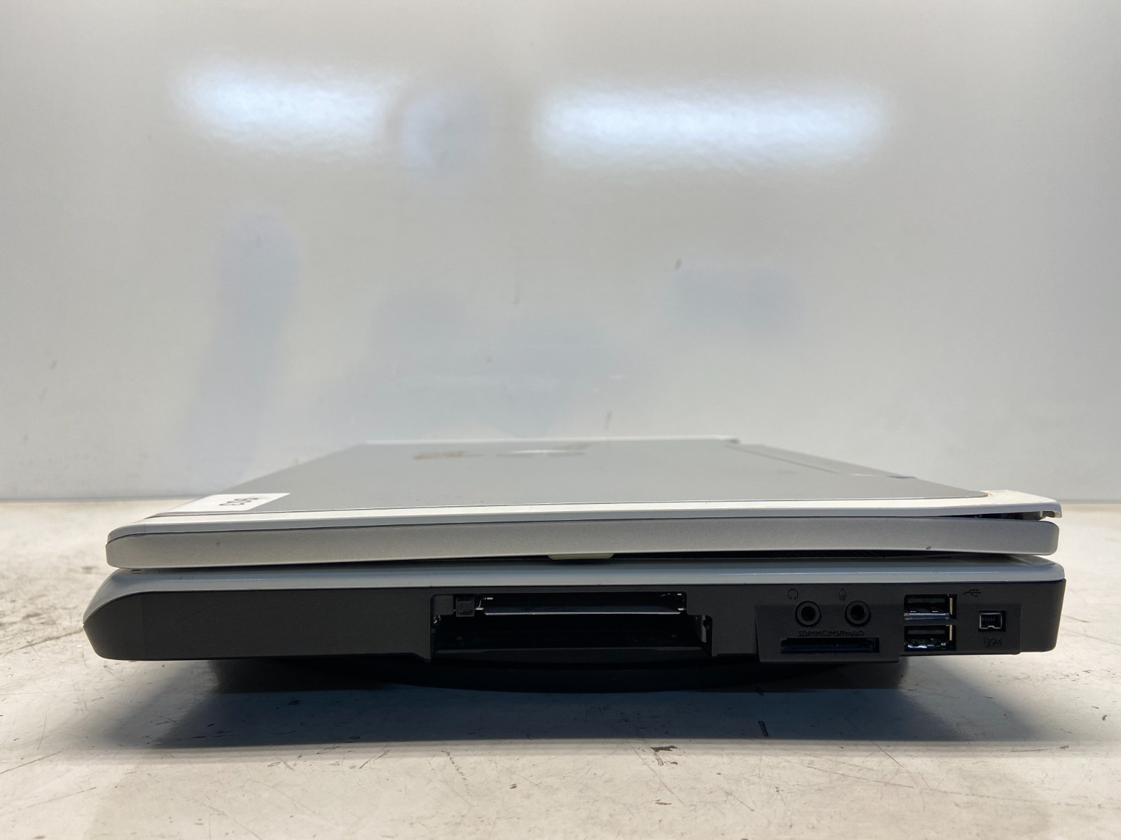 Dell Inspiron E1505 Intel Core Solo 06E8 1.6GHz 1 GB NO HDD