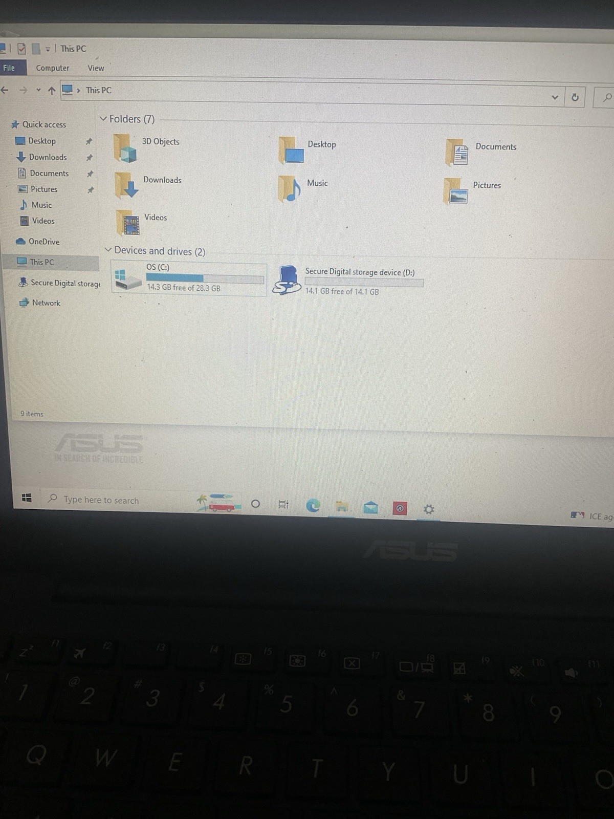 Original Asus X205T Laptop Windows 10 32GB extra 16GB Storage with New Charger