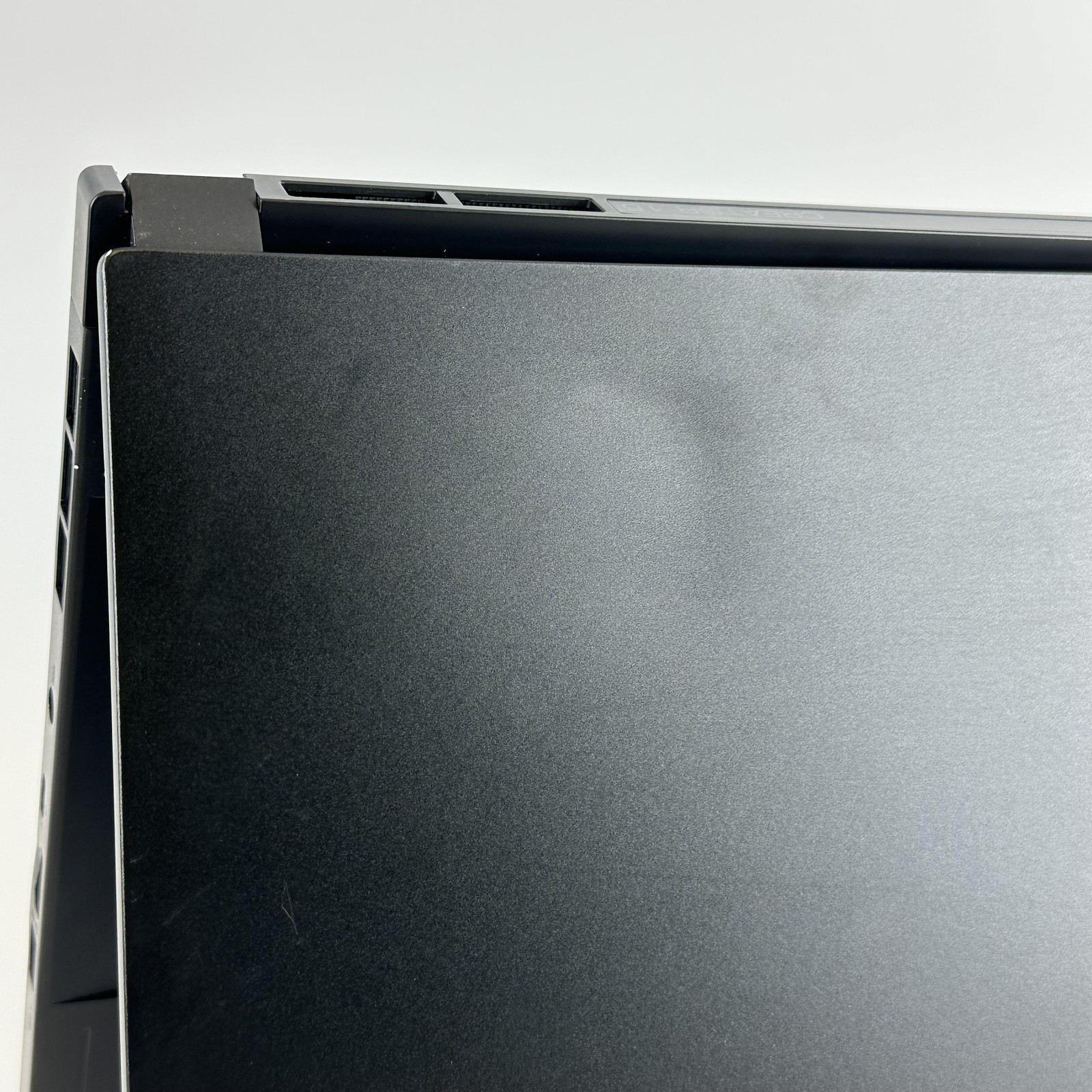 MSI Creator 15 Black i7-11800H 2.30GHz 16GB 512GB SSD NVIDIA RTX 3060 BENT FRAME