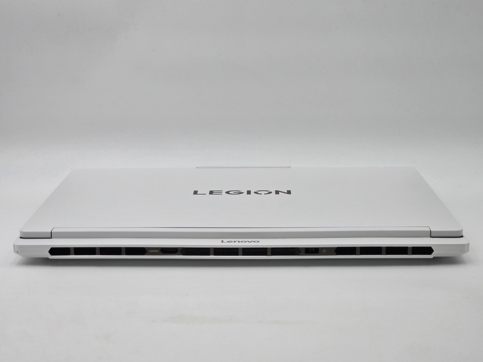 Lenovo Legion 7 16IAX10 16″ 2.5K OLED Ultra 7 255HX RTX 5060 32GB 1TB SSD W11