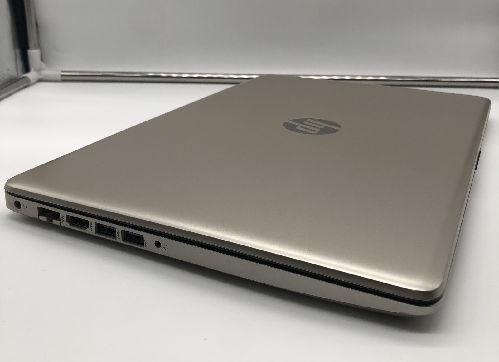 HP 15-db0996na | AMD Ryzen 5 2Ghz 8GB SSD 128GB 15.6