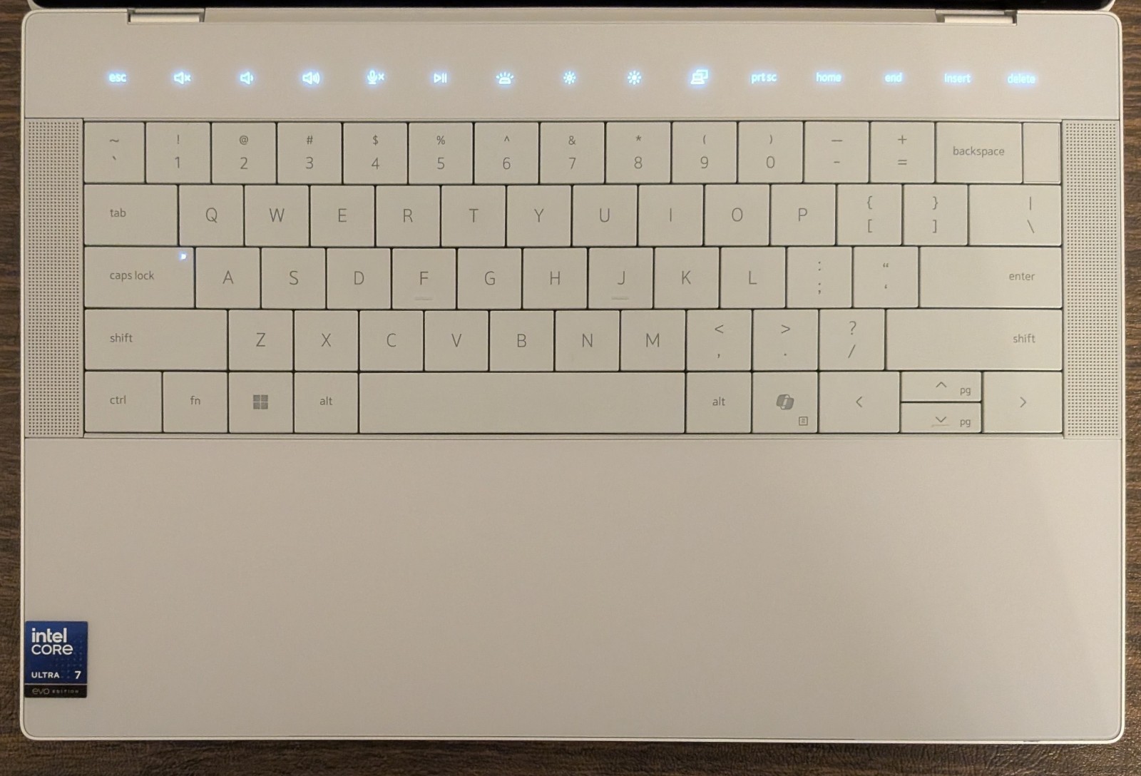 Dell XPS/Premium 14 3.2K OLED Touch (Core Ultra 7 255H, 32GB/1TB SSD) Silver