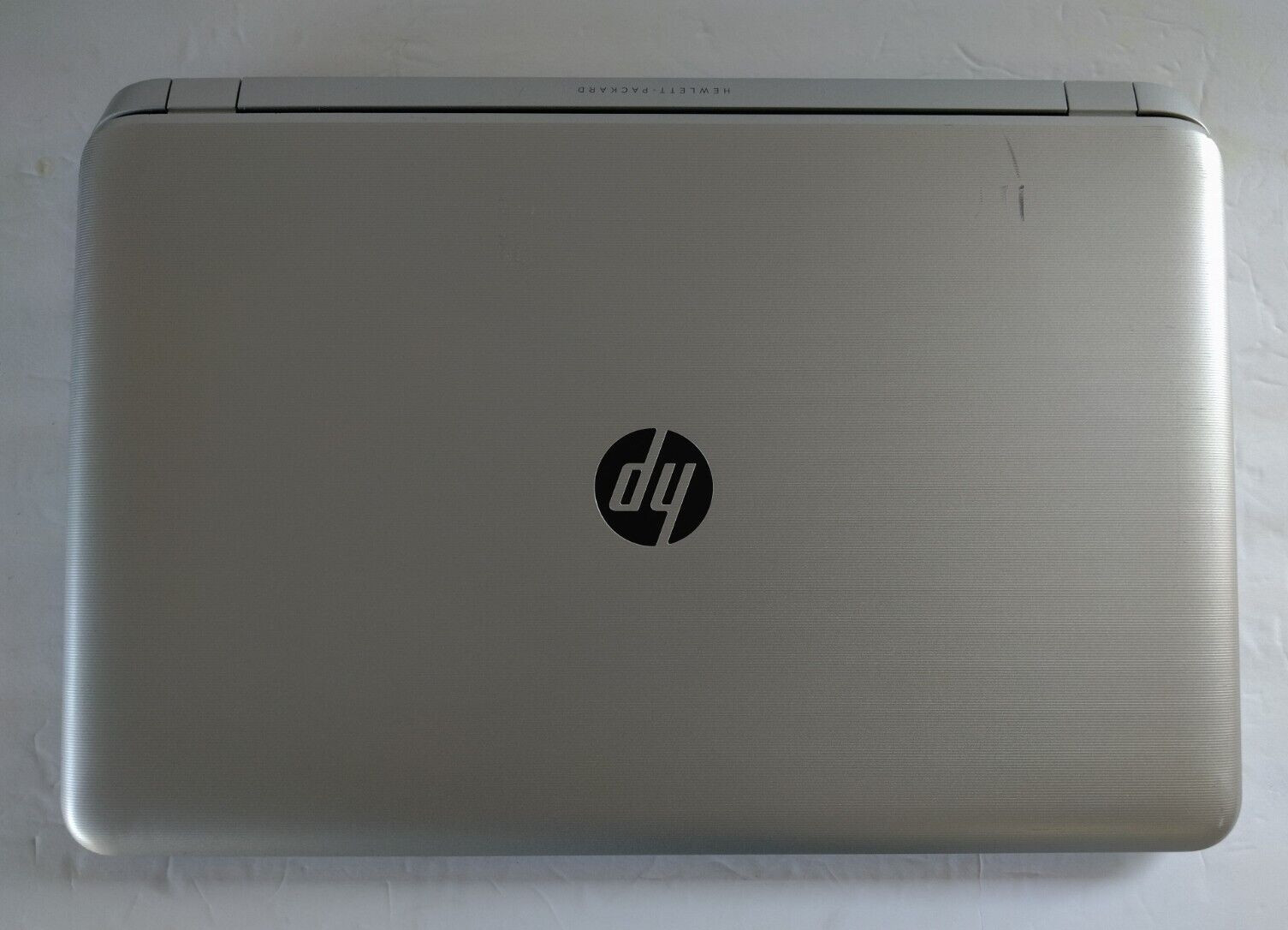 HP PAVILION 17″ AMD A8-6410 APU 2.00GHz 6GB 1 TB WIN 10 HOME