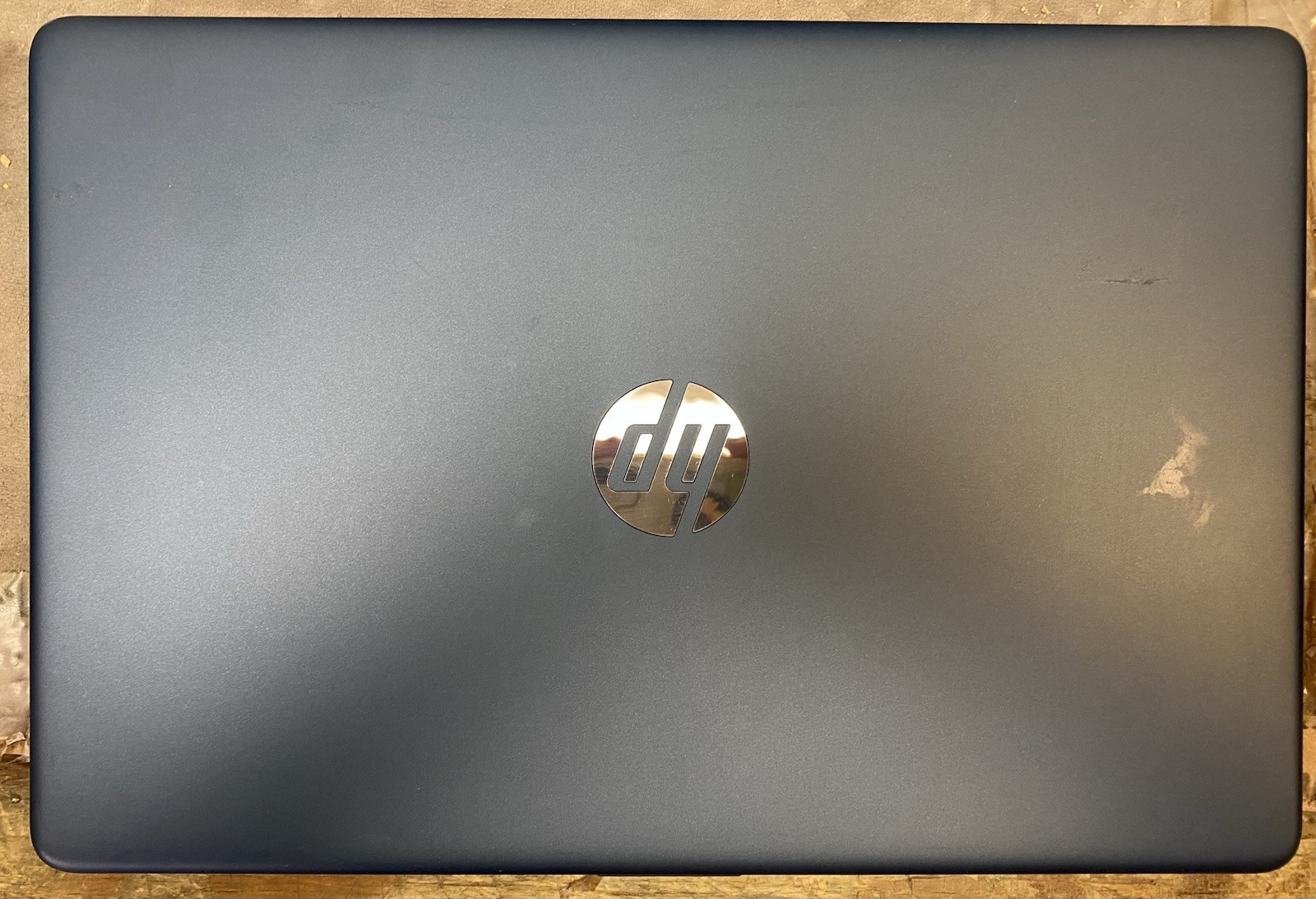 HP 15-ef2129wm 15.6″ FHD Ryzen 5 5500U 2.1GHz AMD Radeon Graphics 8GB RAM 256GB