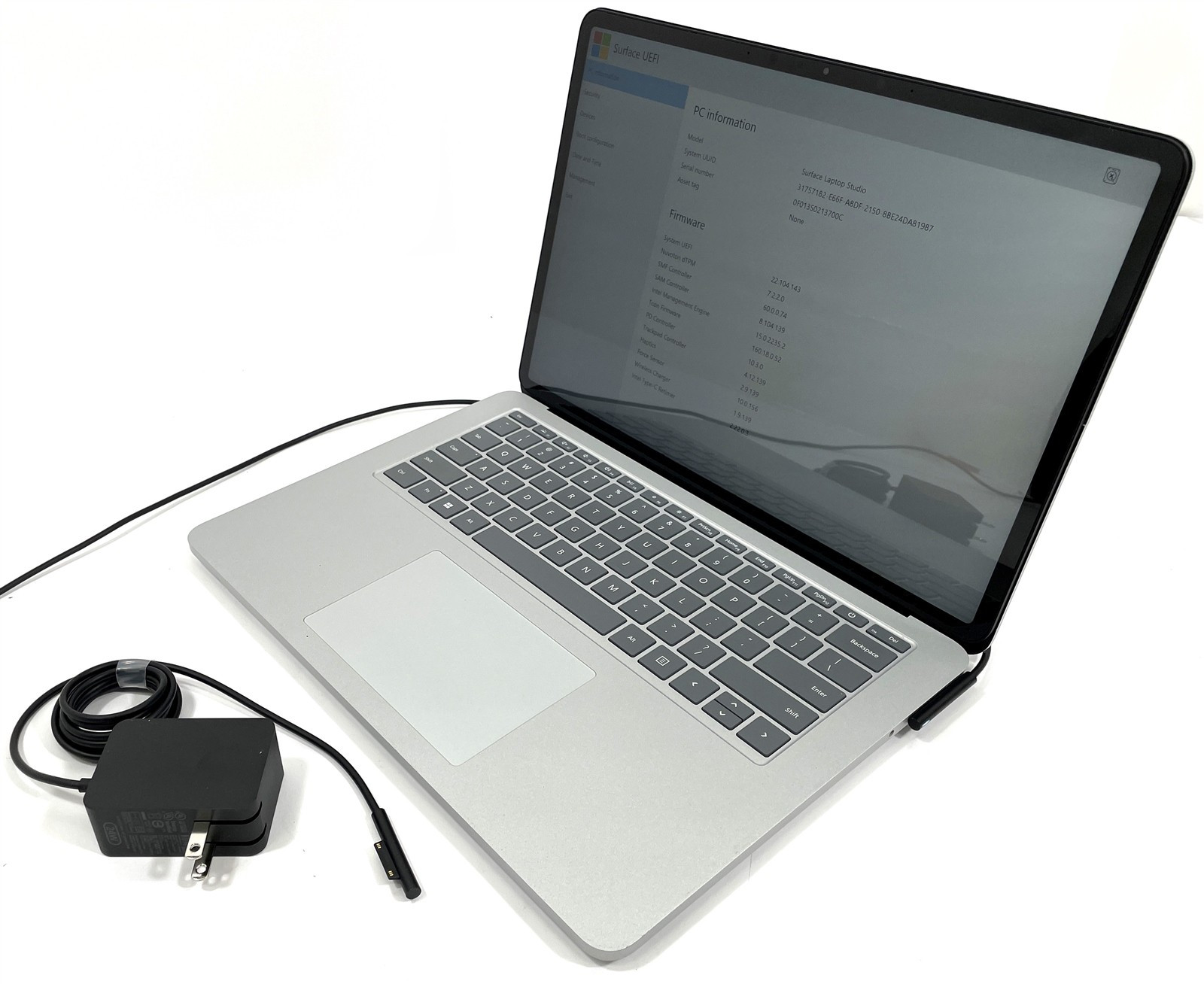 Microsoft Surface Laptop Studio 14″ i5-11300H 16GB 256GB – boost up to 4.4 Ghz