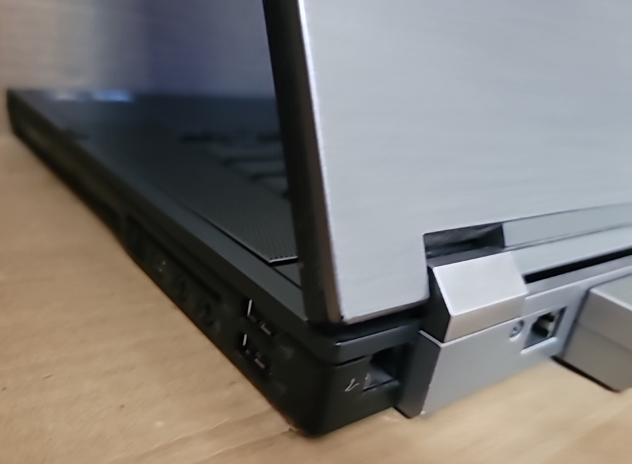Dell Latitude E6510 Core i5-M560 4GB RAM, 160GB HDD, NVIDIA NVS 3100M, Win10Pro