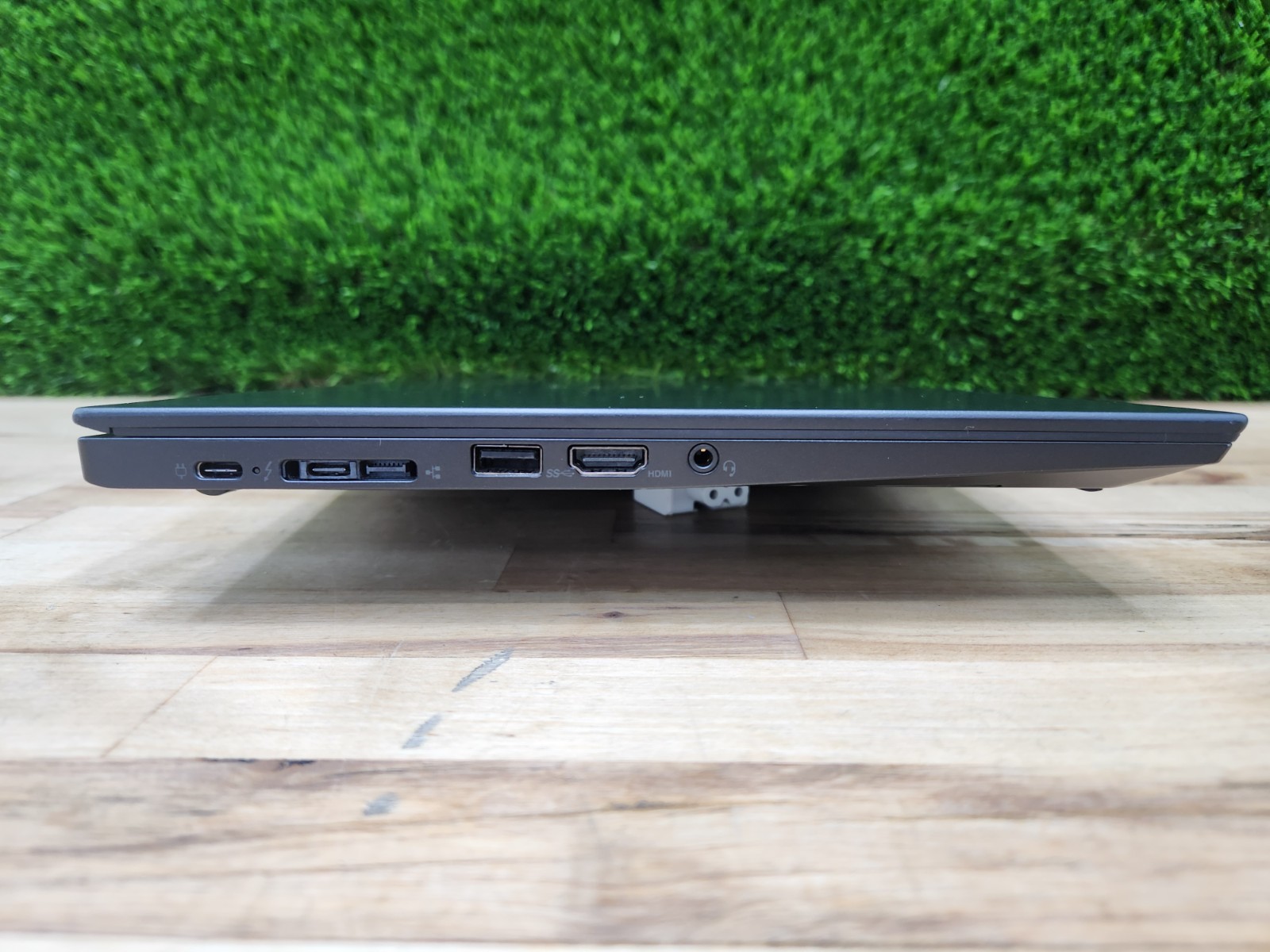 Lenovo ThinkPad T490s FHD Touchscreen i7-8665U 16GB 256GB SSD Windows 11 Pro ~