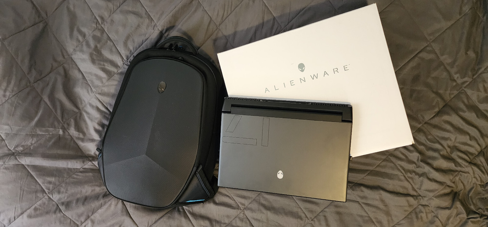 Alienware M17 R2