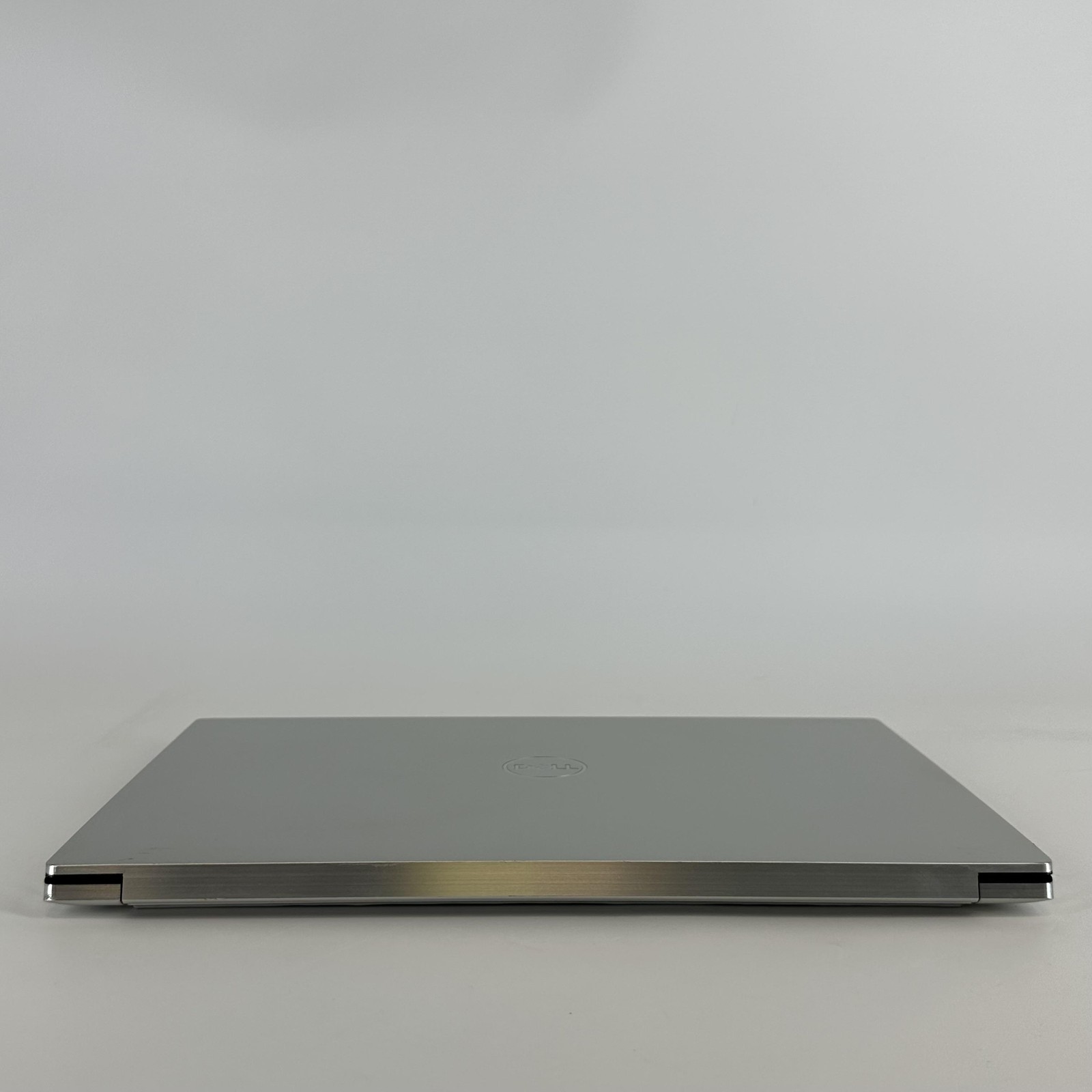 Dell XPS 15 9520 Silver FHD+ 2.5 GHz i9-12900HK 32GB 512GB SSD RTX 3050 Ti Good