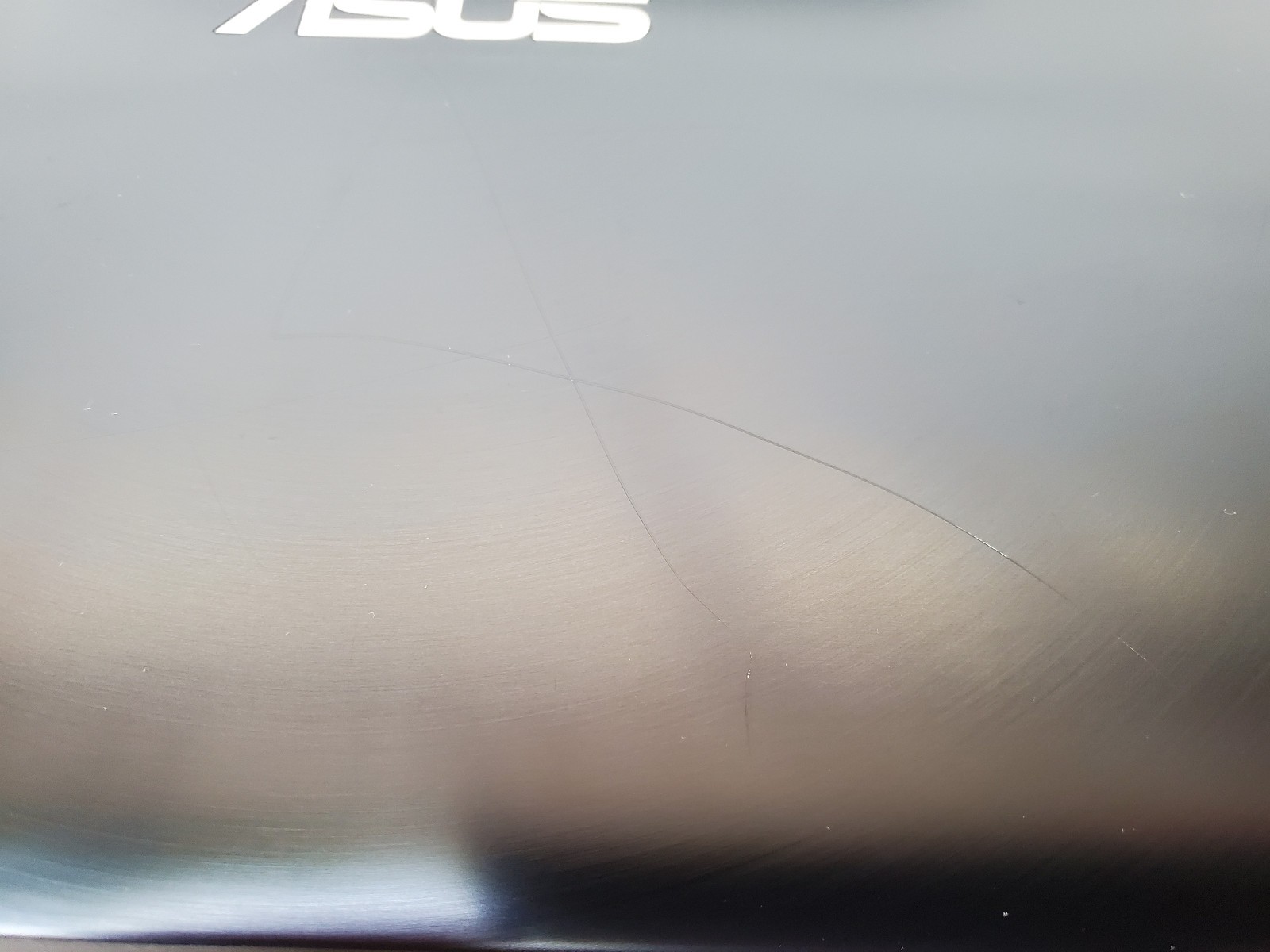Asus ZenBook Pro 15 UX580GE XB74T UHD 4K Touch i9-8950 16GB 2TB SSD GTX 1050 Ti