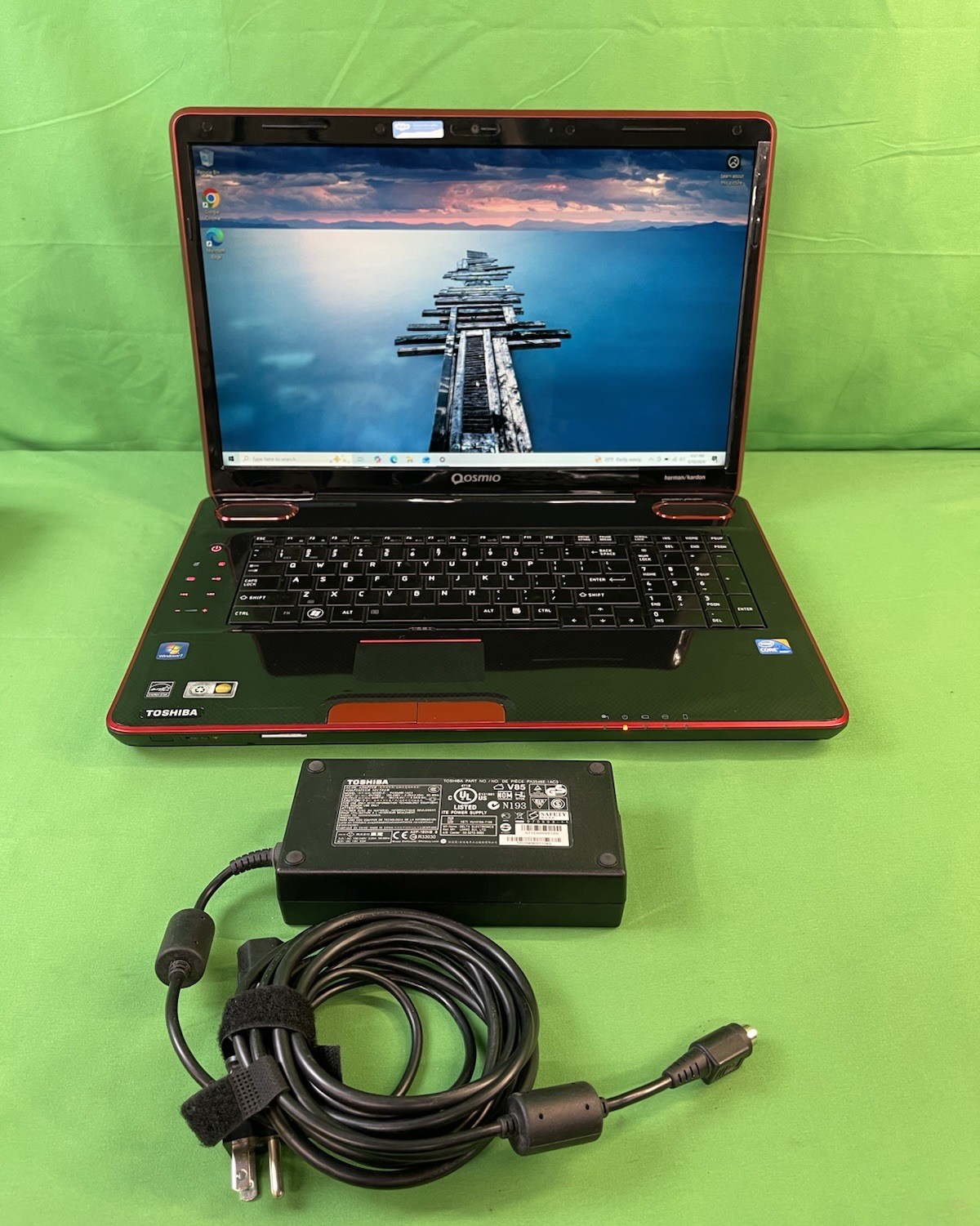 Toshiba Qosmio X505-Q896 Gaming | i7-740QM | 4GB DDR3 | 500GB HDD | Win 10