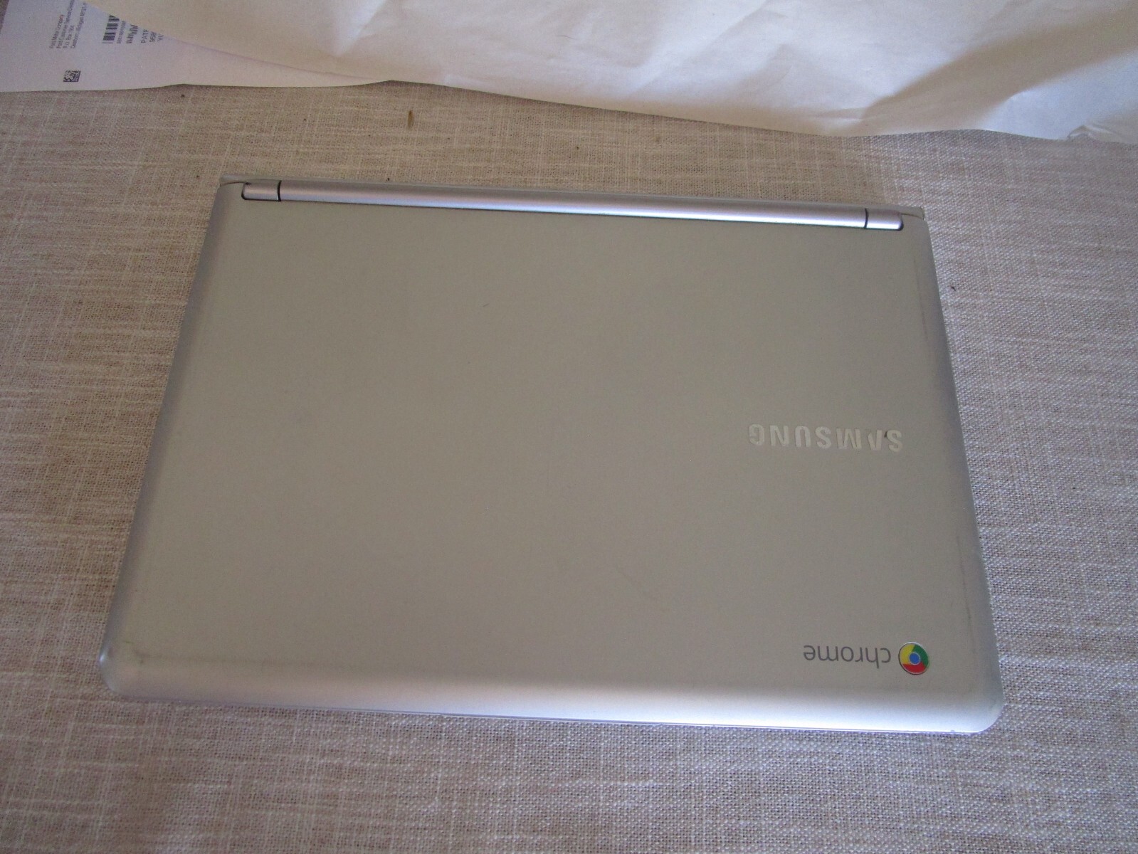 Samsung Laptop Chromebook XE303C12-A01US Dual-Core 1.7GHz 2GB 16GB w/charger