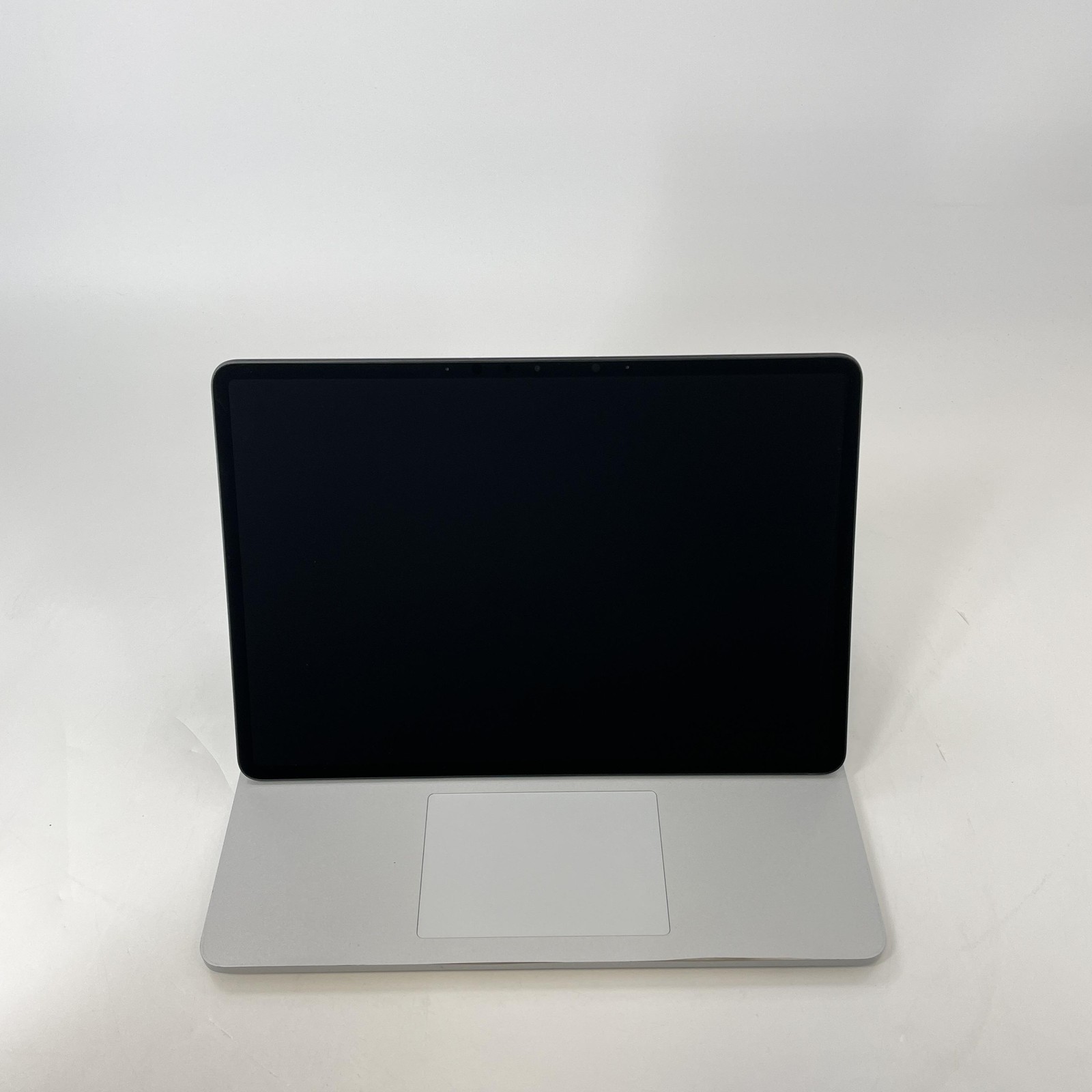Microsoft Surface Laptop Studio 14 2K i7-11370H 3.3GHz 16GB 512GB RTX 3050 Ti