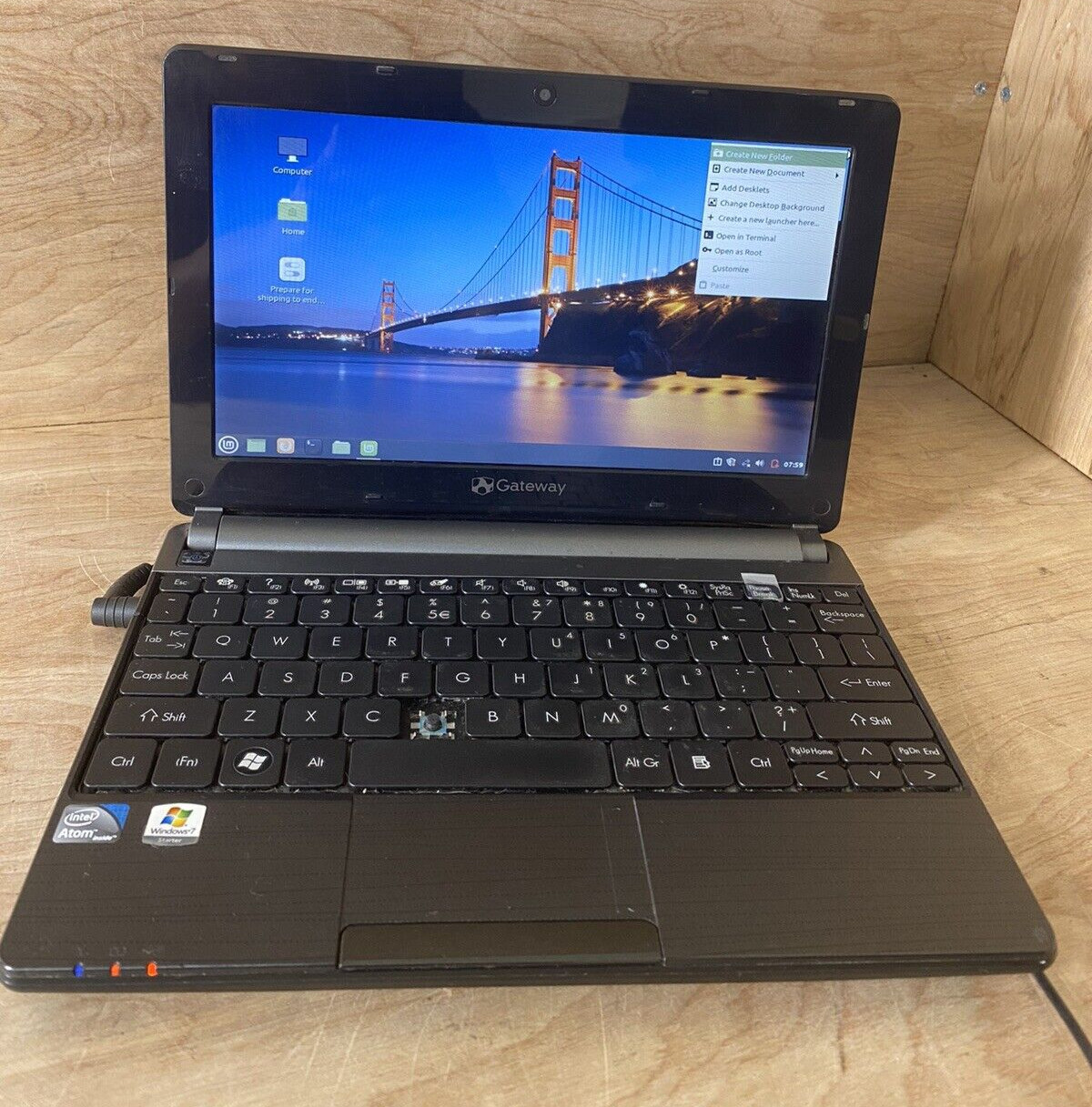 Gateway LT2805U Atom N570@1.66GHz 2/4T / 1GB/ 500GB HDD/ Linux / Bad Battery