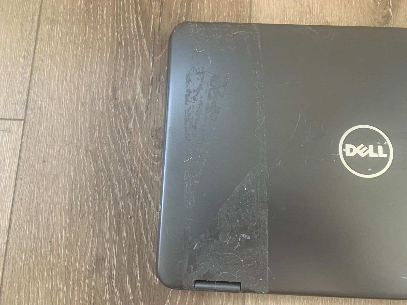 Dell Inspiron 3185 11.6″ AMD A9-9420e Radeon R5 1.80GHz 4GB RAM 500GB HDD Win10