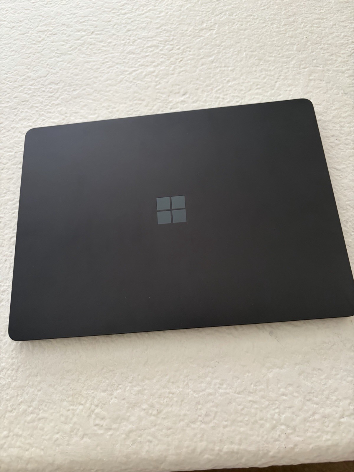 Microsoft Surface Laptop 7 13.8″ Snapdragon X 3.4GHz 32GB RAM 1TB