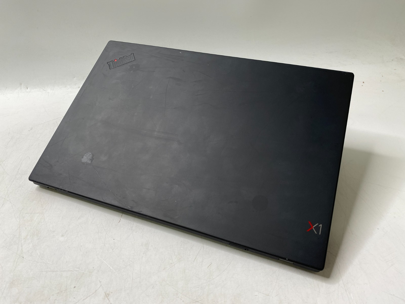 Lenovo ThinkPad X1 Carbon Gen 6 i7-8650U 8GB DDR4 256GB SSD Win11P
