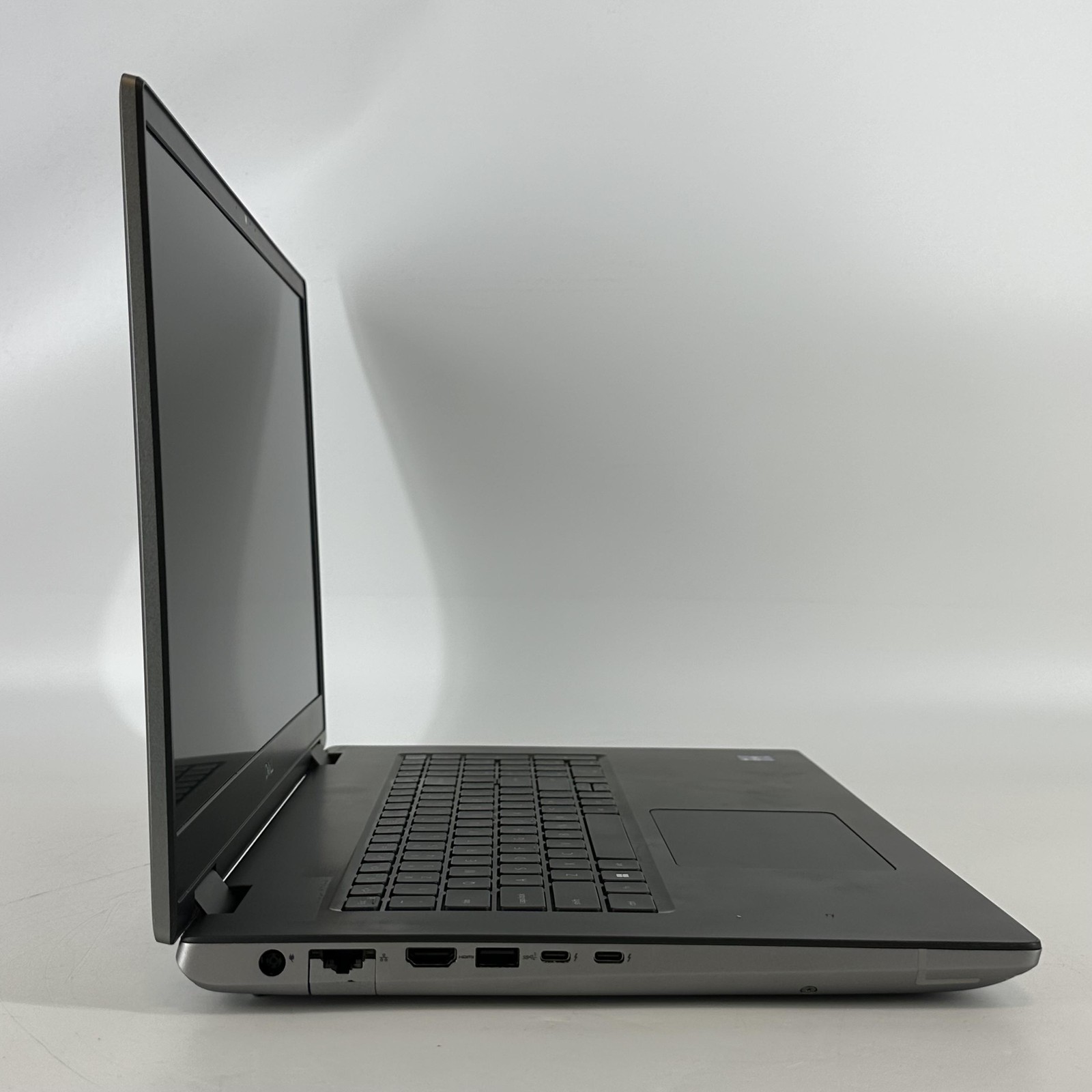 Dell Precision 7770 17.3 FHD 2.3 GHz i9-12950HX 32GB 1TB SSD RTX A1000 Good