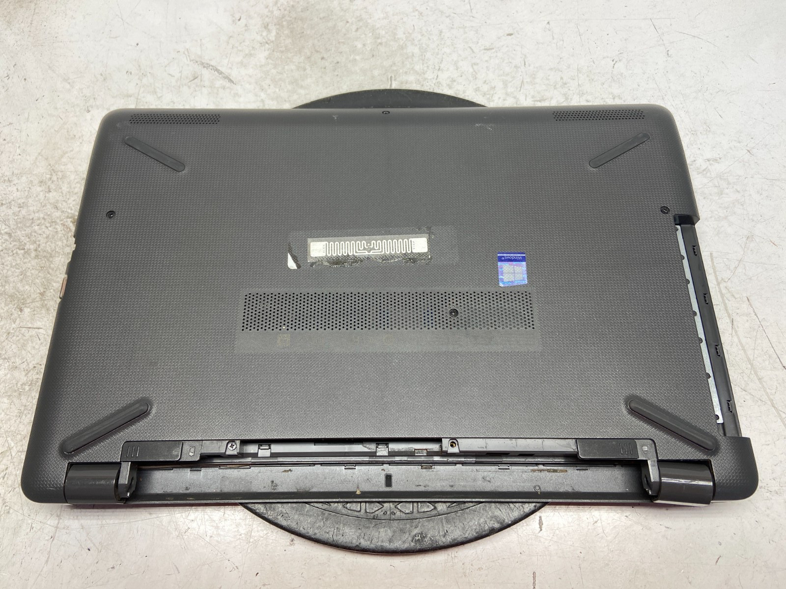 HP 250 G6 Intel i5-7200U 2.5GHz 4 GB NO HDD