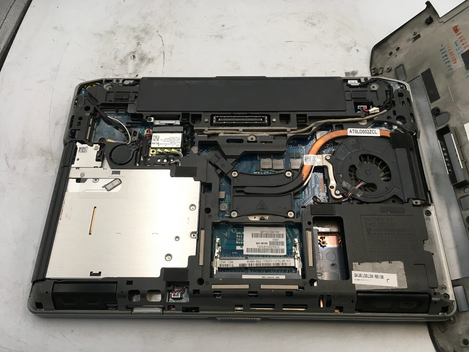 DELL LATITUDE E6430 – FOR PARTS/NO BOOT – INTEL I5 3RD GEN – NO RAM – READ – BB!