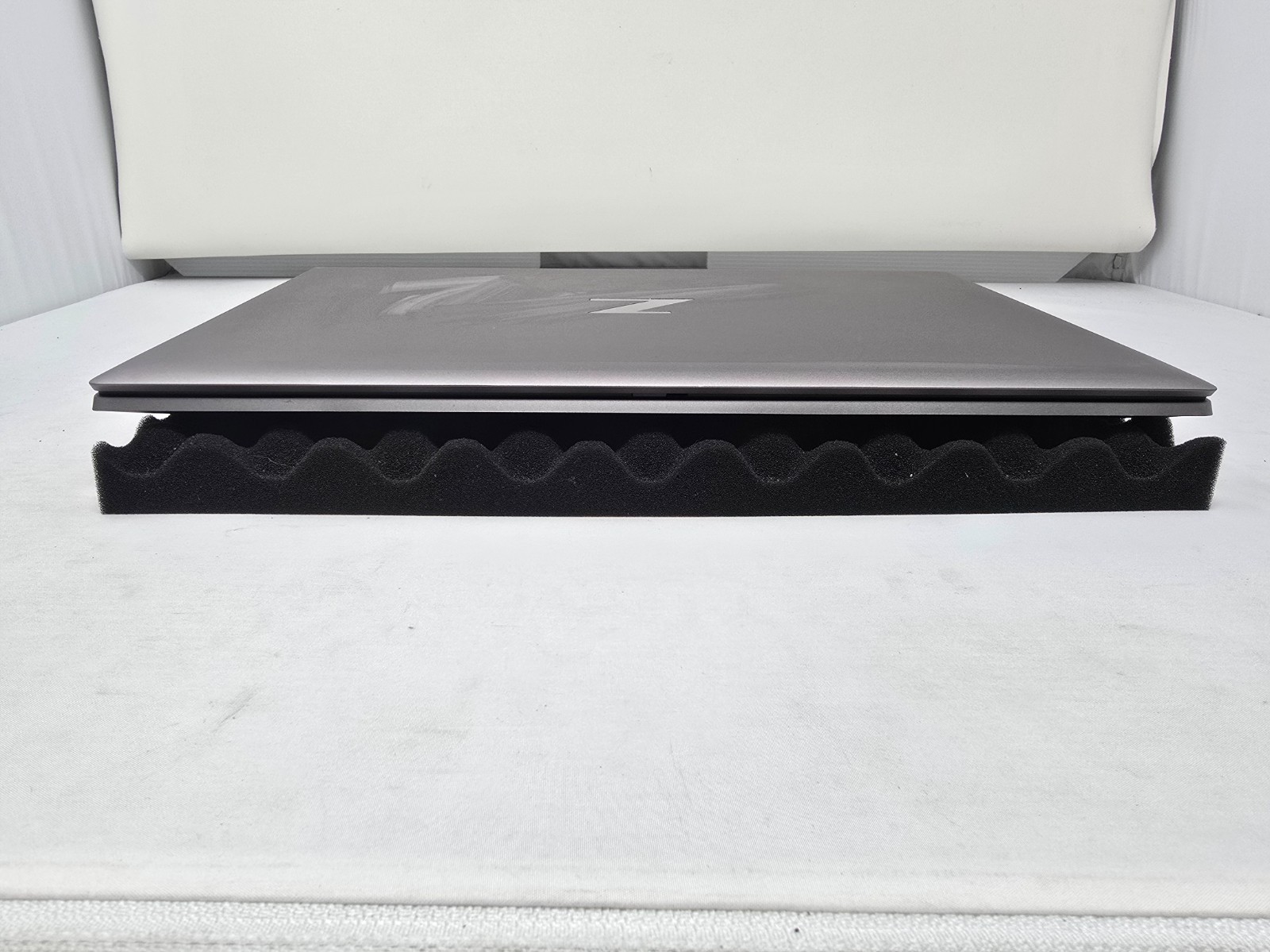 HP ZBook Firefly 14 G8 i7-1185G7 16GB RAM 512GB SSD – Used