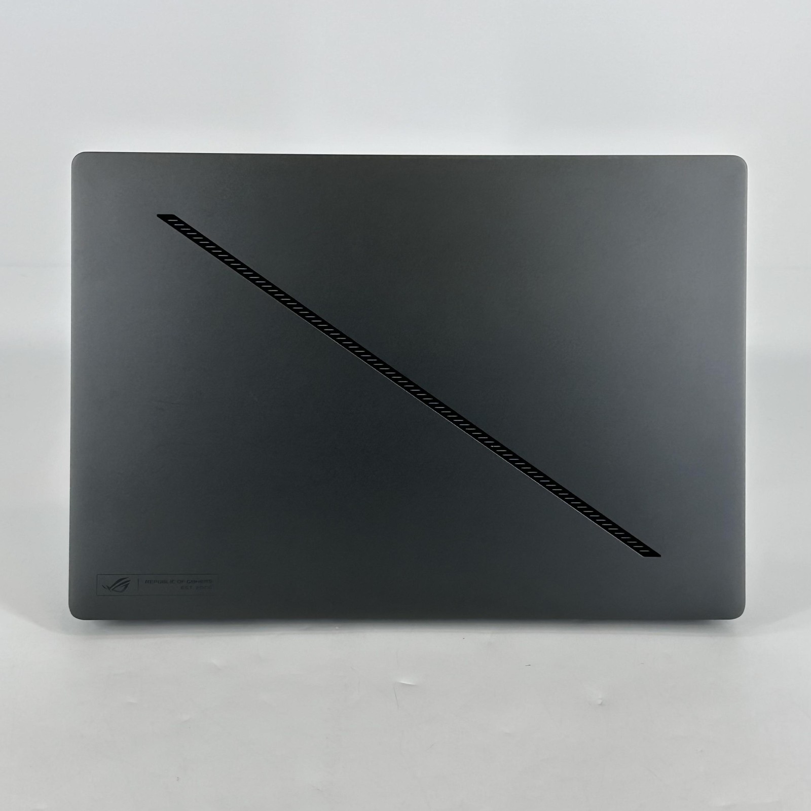 Asus ROG Zephyrus G16 GU605 16 QHD+ 2.5 GHz Ultra 9 185H 32GB 2TB SSD RTX 4090