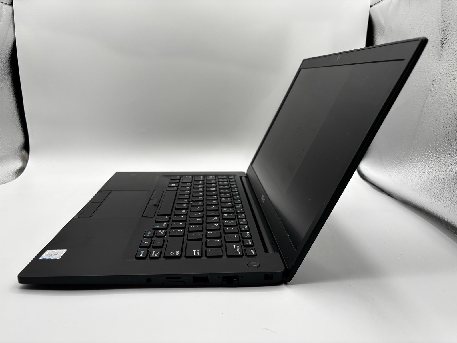 Latitude 7480 i5-6360U, 8GB RAM, 256GB NVMe, Iris 540 Gfx, Win 11