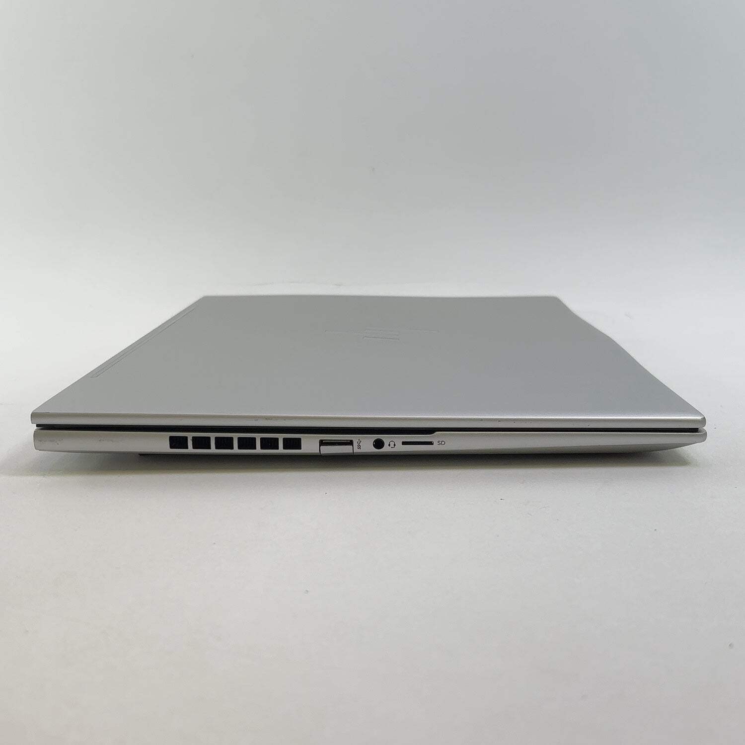 Broken HP Envy 16-H0003NR i7-12700H 2.3GHz 16GB RAM 1TB SSD Intel Arc A370M READ