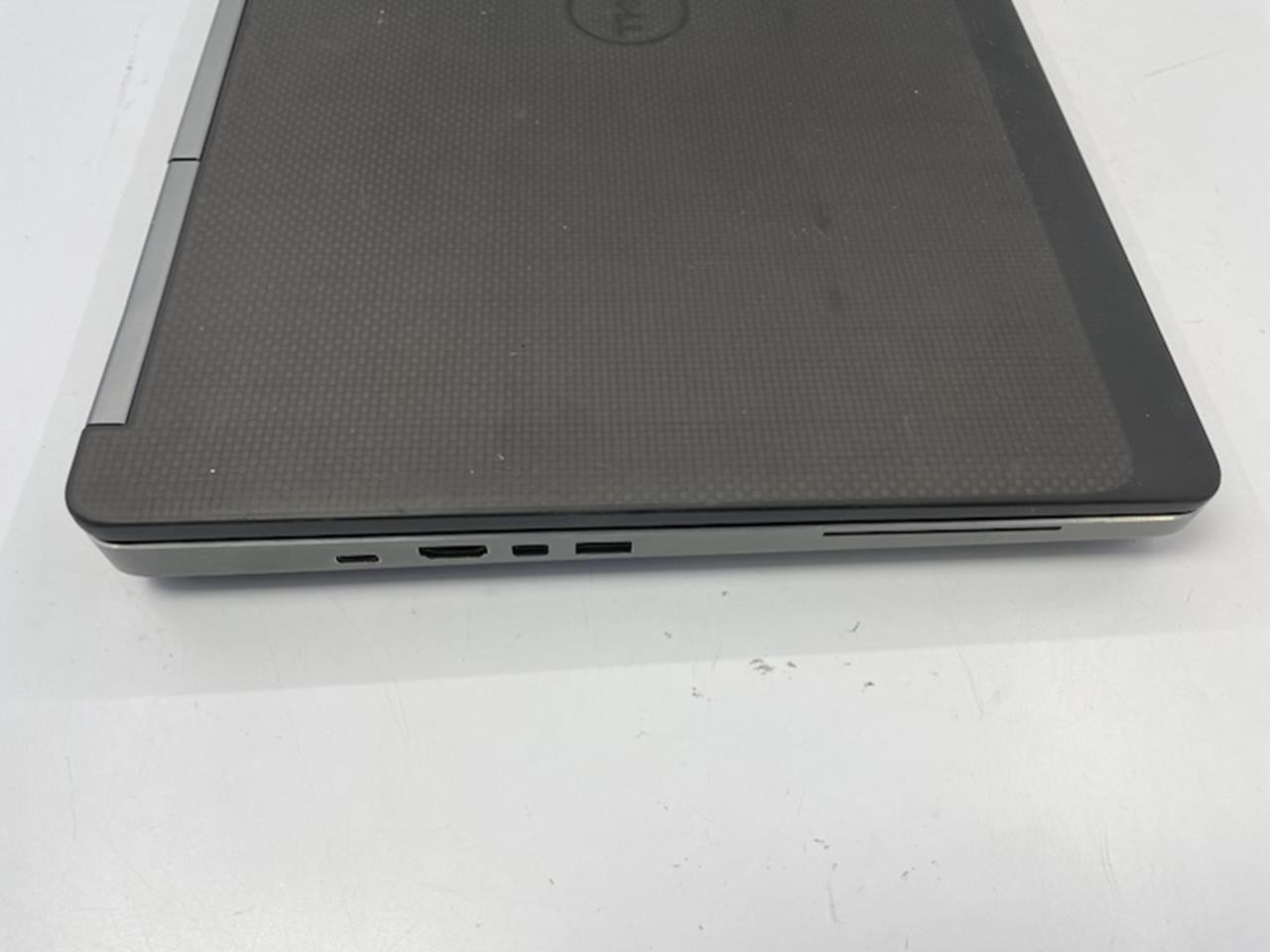 DELL PRECISION 7520 Laptop w/ INTEL CORE i7-7700HQ 2.80 GHZ + 32GB No HD/Battery