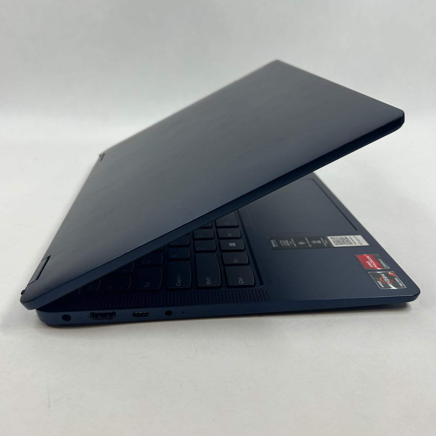 Lenovo IdeaPad 5 14ABR8 14″ Ryzen 7 7730U 2.0GHz 16GB RAM 512GB SSD