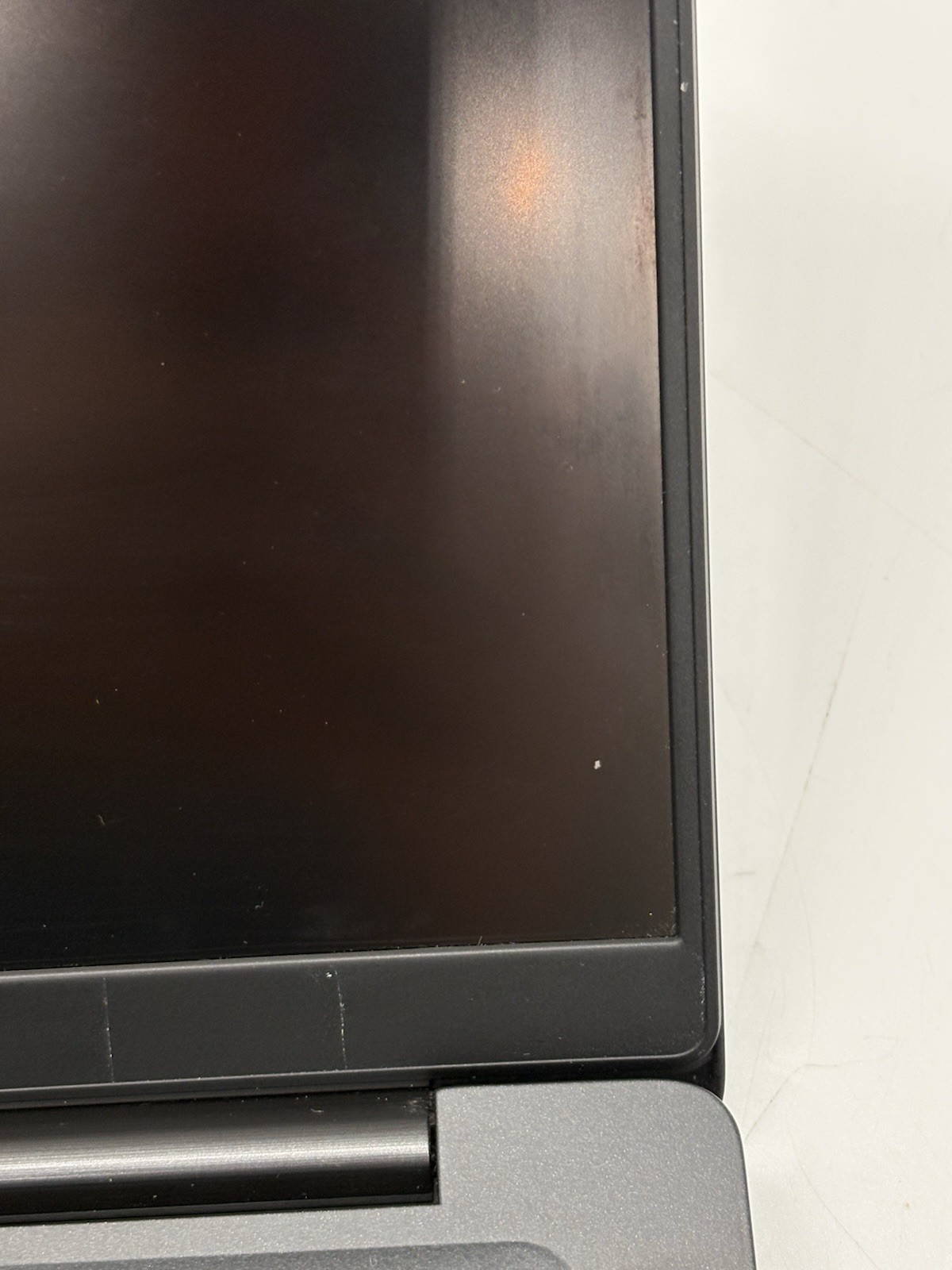 Dell Latitude 7390 i7-8650U 1.90GHZ 16GB RAM 512GB SSD WIN11Pro One dead pixel