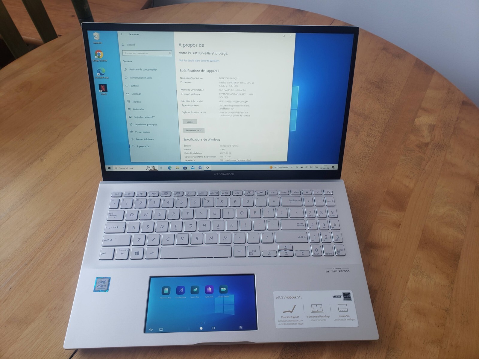Asus VivoBook S15 15.6″ FHD, Intel Core i7-8565U, 16GB RAM, 512GB SSD, SCREENPAD