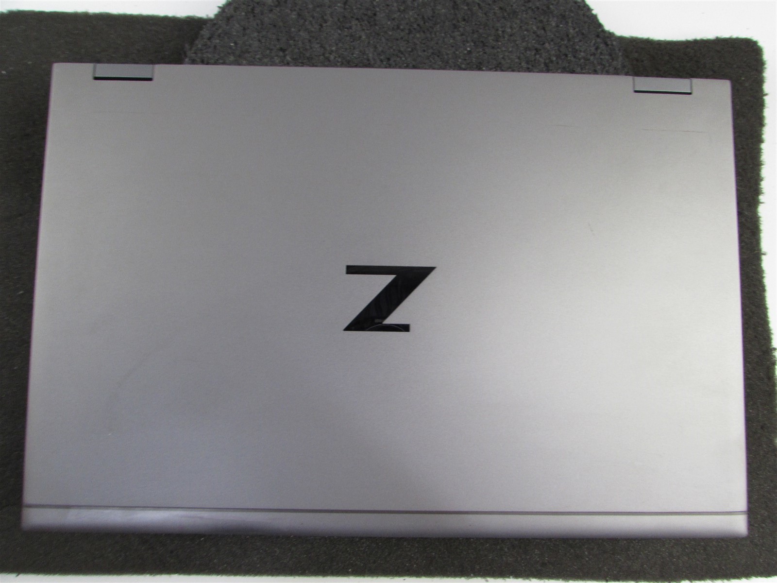 HP ZBOOK FURY 17 (G7) I7-10850H 512GB SSD 32GB RAM NVIDIA QUADRO RTX4000 WIN 11