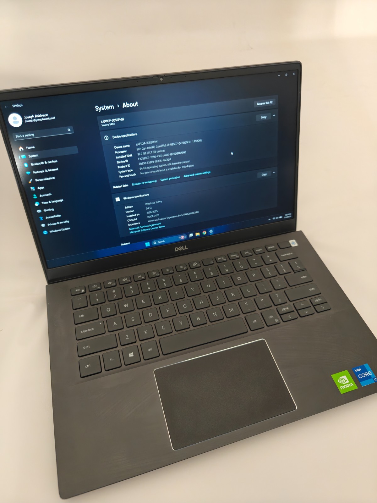 Dell Vostro 5402 14” (512GB NVME Intel Core i7-1165G7 2.80GHz 32GB RAM) Laptop