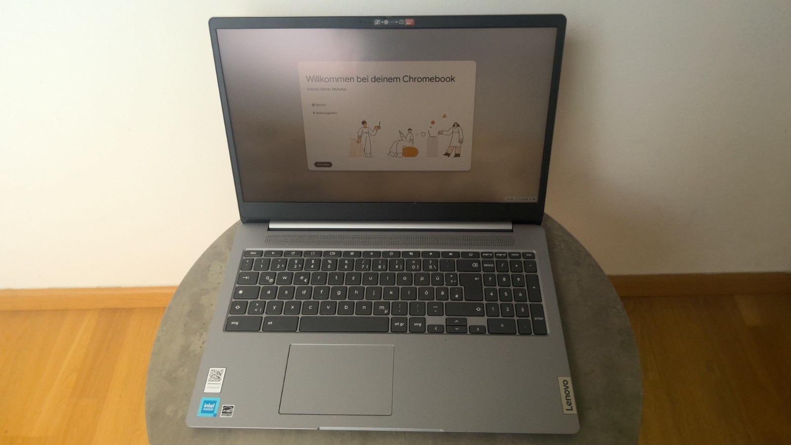Ideapad 3 Chrome 15IJL6, like new
