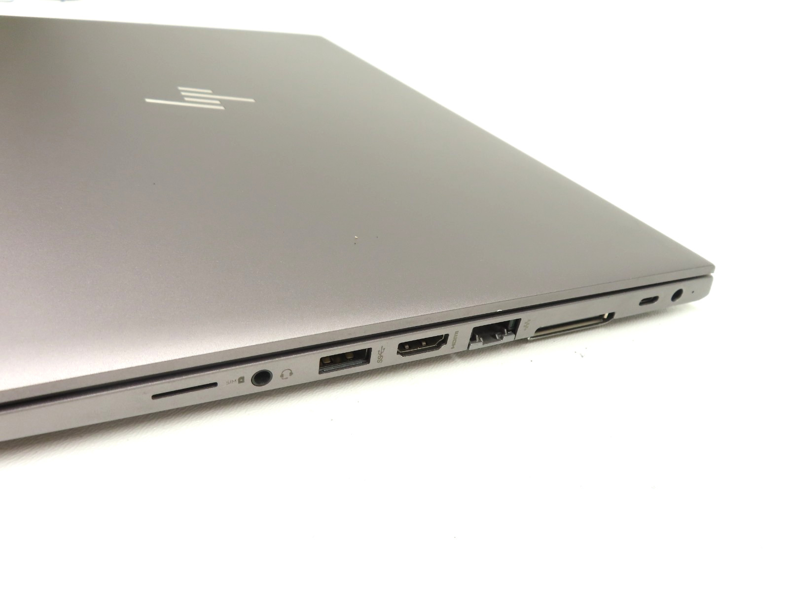 HP Zbook 15u G5 15.6″ Intel i7-8550U 1.8GHz 16GB RAM 512GB SSD PRO WX 3100