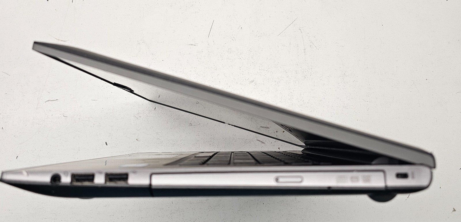 Lenovo IdeaPad P400 Touch Laptop Intel Core i5-3230M 6GB Ram 500GB NO OS (FL)
