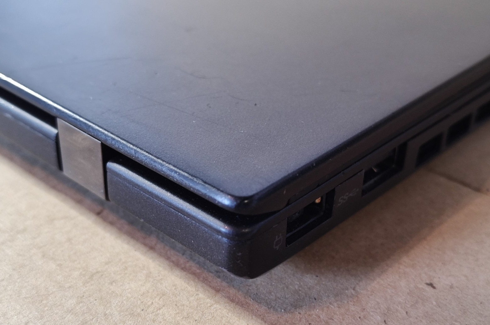 Lenovo ThinkPad T440s 14in, Intel Core i5-4200u 4GB Internal Ram No SSD/OS PARTS