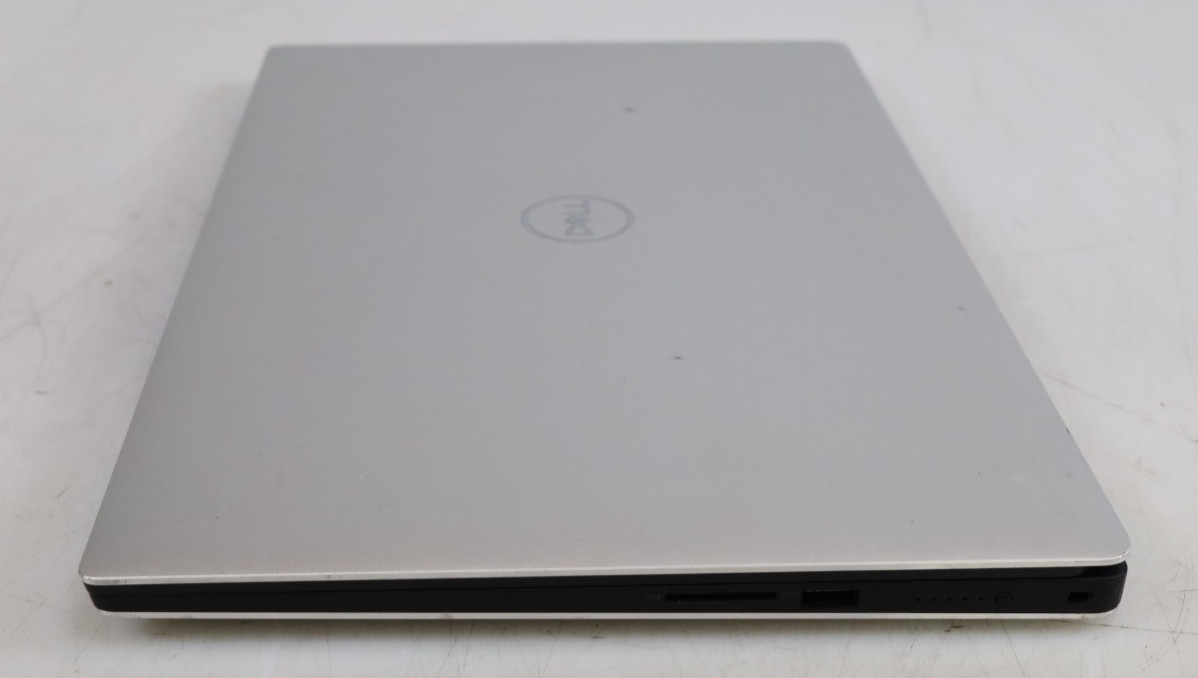Dell 5540 15.6″ Intel i9-9980HK 16GB DDR4 Quadro T2000 No HDD COA OS