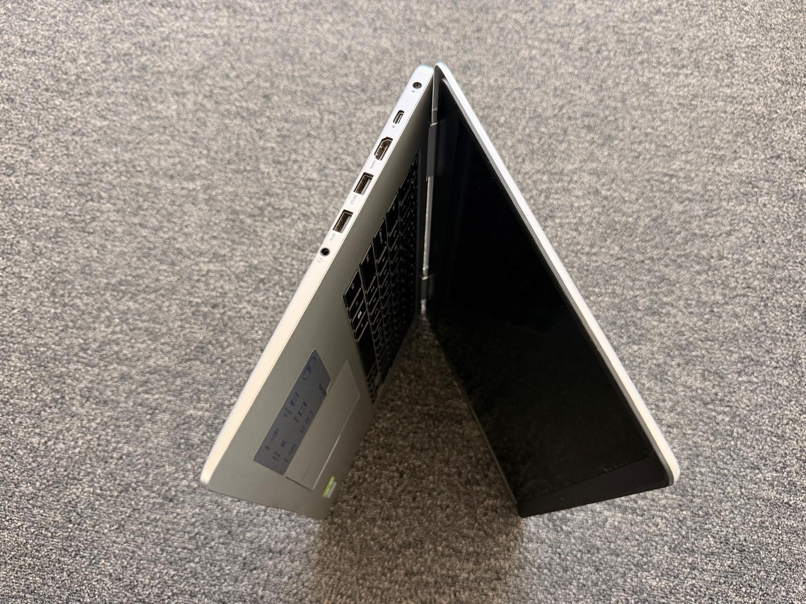 Dell Inspiron 15 7000 Intel core i7-7500U CPU 2.70Ghz 8GB 256GB SSD Win11Pro