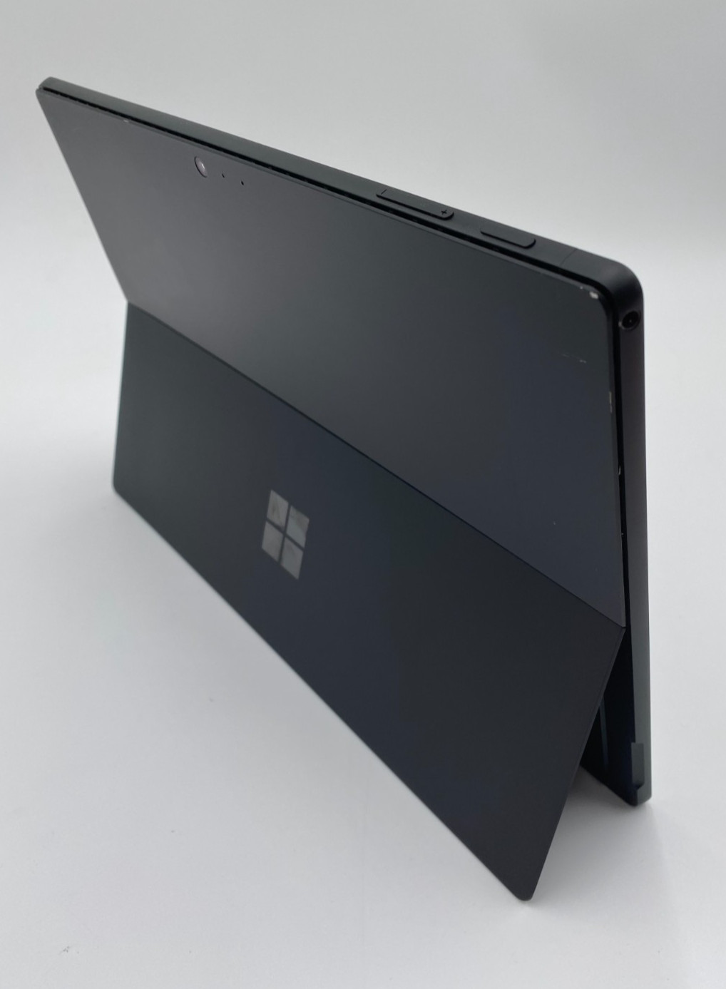 Microsoft Surface Pro 6 1796 i5-8350U 1.7GHz 256GB SSD 8GB DDR3 BLACK C/DOT/READ