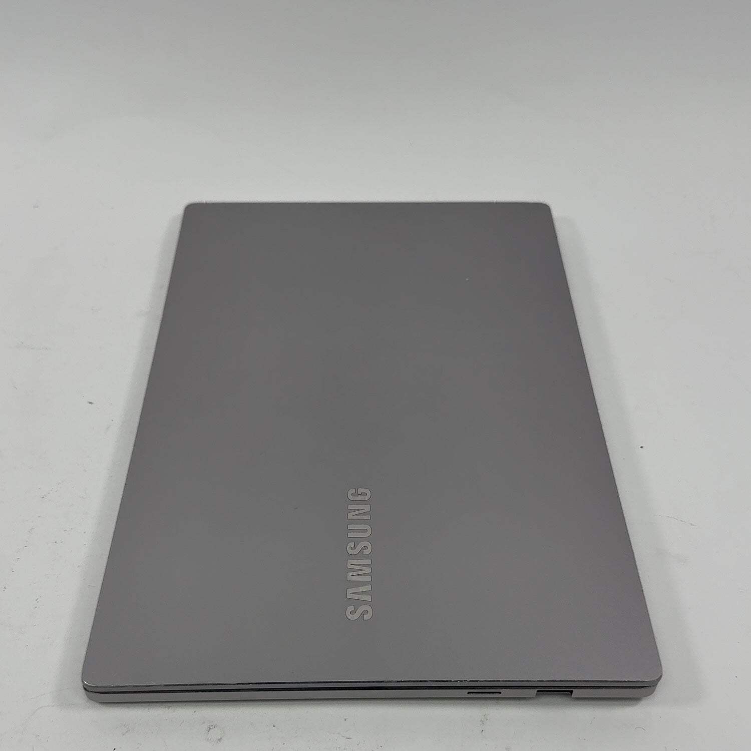 Samsung Notebook 7 NP730XBE 13.3″ i7-8565U 1.8GHz 16GB RAM 512GB SSD