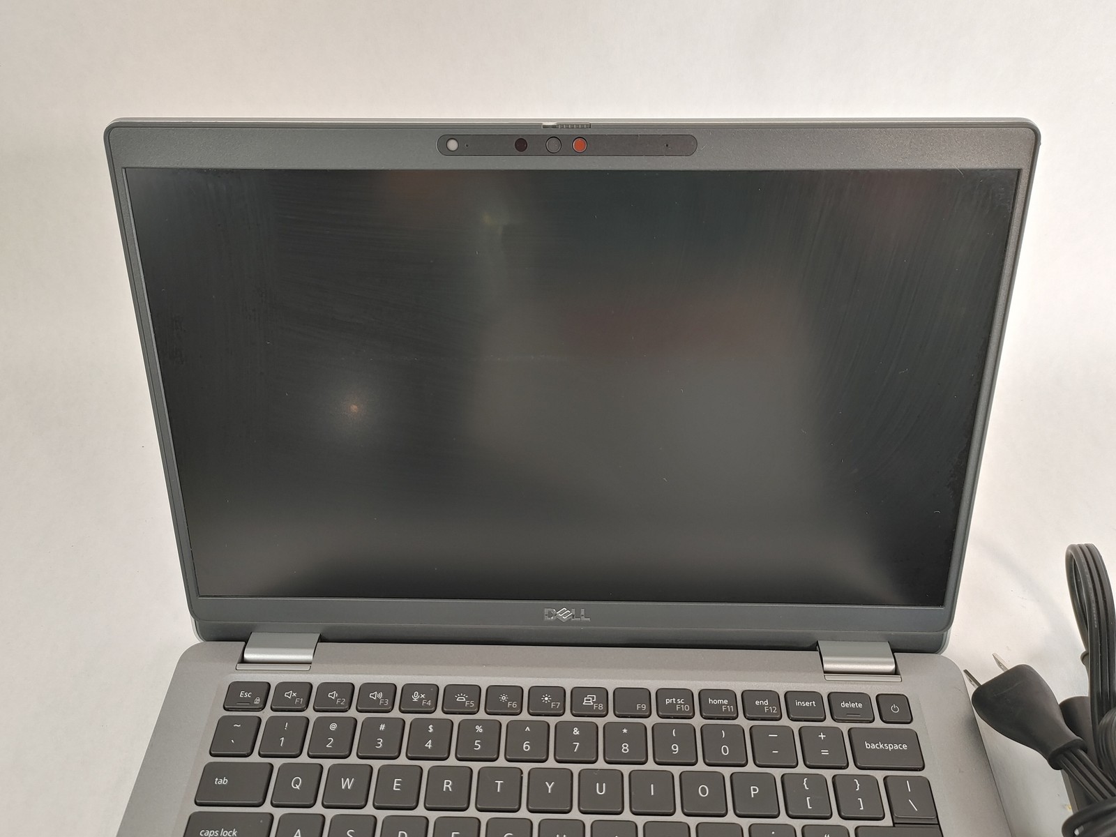 Dell Latitude 5330 Core i7-1265U 1.80 GHz 16 GB DDR4 512 GB NVMe Windows 11 Pro