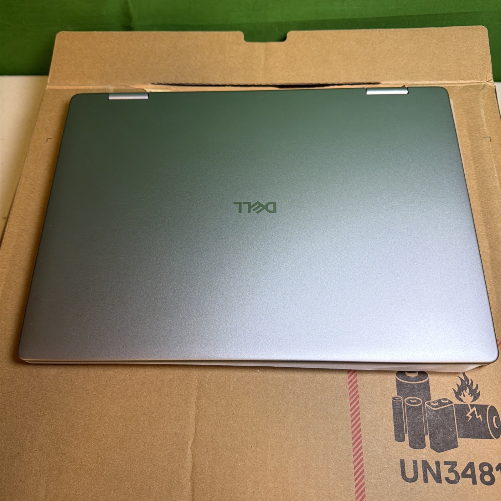 Dell 14 Plus DB04250 2-In-1 14″ Touch Intel Core Ultra 9 288V 32GB 1TB (Used)