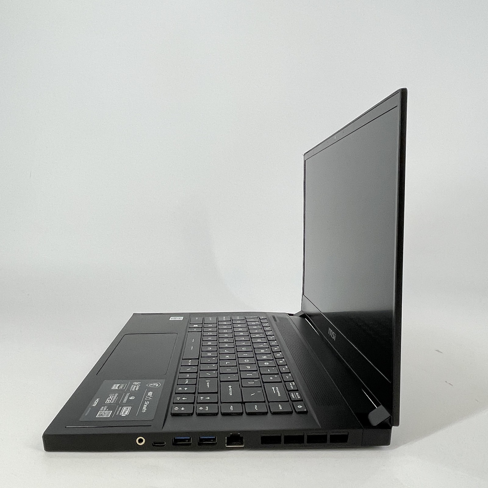 MSI Stealth GS66 15.6 144Hz FHD i7-10750H 2.60GHz 16GB 512GB SSD RTX 2060 Fair