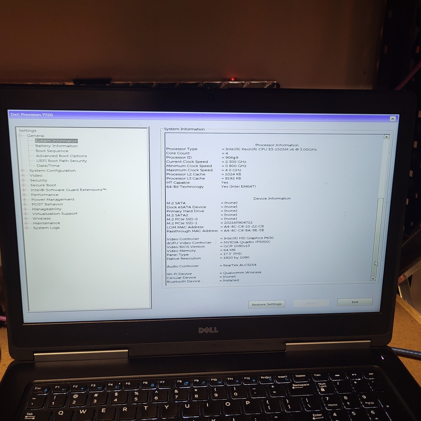 Scratched LCD Dell Precision 7720 Xeon E3-1505M v6 3GHz 32GB 256GB Quadro P5000